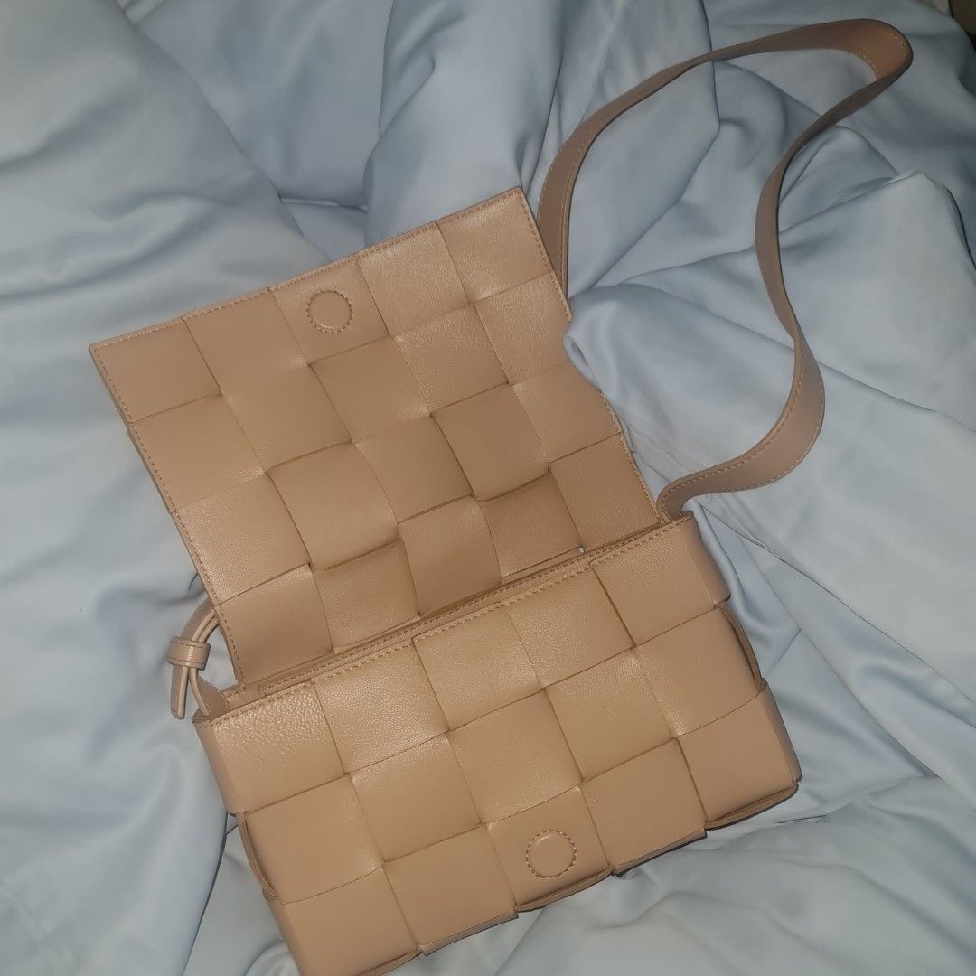 Bottega Veneta Cassette (Almond) (Category: Luxury Bags & Wallets) located in Quezon City. Submitted by studdeddon (Listing ID 1382584063, Image 2). Description: Authentic Bottega Veneta Cassette Almond Personal owned Selling item only - no paperbag, dustbag, etc. RFS - want new bag *slightly negotiable.