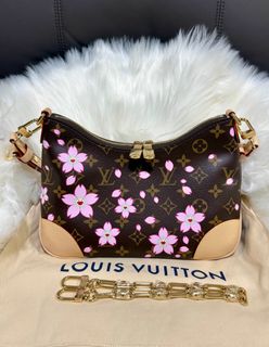 (Category: ) located in . Submitted by trinketsdazzle.SG (Listing ID 1382537268, Image 1). Description: .