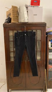 (Kategori: ) berada di . Dikirim oleh chindo.thriftshop (ID iklan 1382551240, Gambar 1). Deskripsi: .