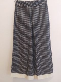 (Kategori: ) berada di . Dikirim oleh dilia_fashion_shop (ID iklan 1382576329, Gambar 1). Deskripsi: .