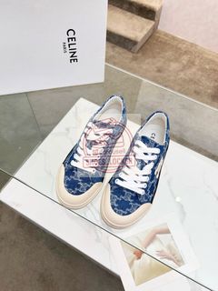 (Category: ) located in . Submitted by shoes.locker (Listing ID 1371274431, Image 1). Description: .