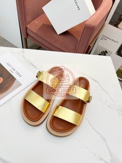 (Category: ) located in . Submitted by shoes.locker (Listing ID 1371260245, Image 1). Description: .