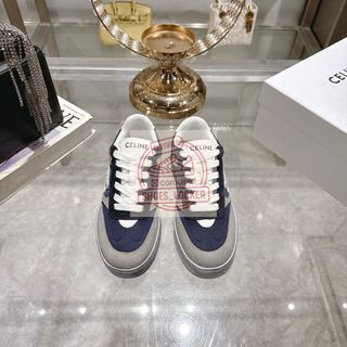 (Category: ) located in . Submitted by shoes.locker (Listing ID 1371237062, Image 1). Description: .