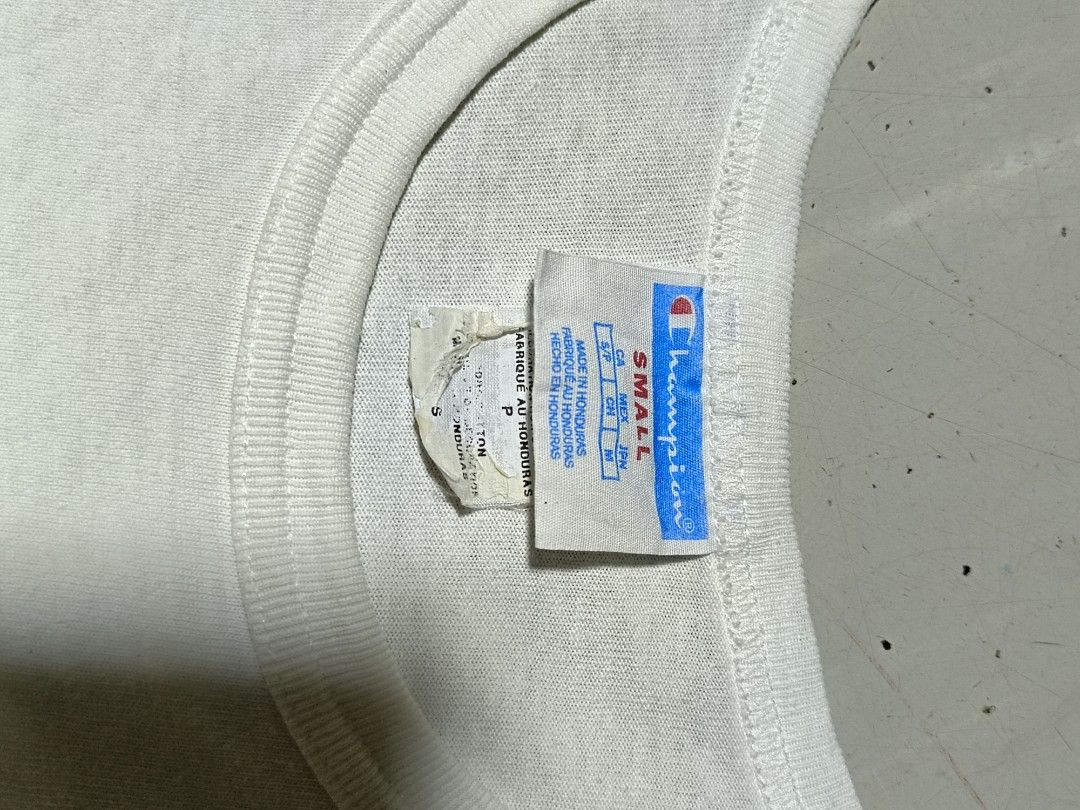 Champion Script (Category: Tshirts & Polo Shirts ) located in Taguig. Submitted by just.thrifting (Listing ID 1382604113, Image 3). Description: W18xL28 verygood condition colorate 10/10 240+sf,taguig loc 📩📩📩📩📩.