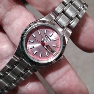 (Category: ) located in . Submitted by watchjoy (Listing ID 1382566115, Image 1). Description: .