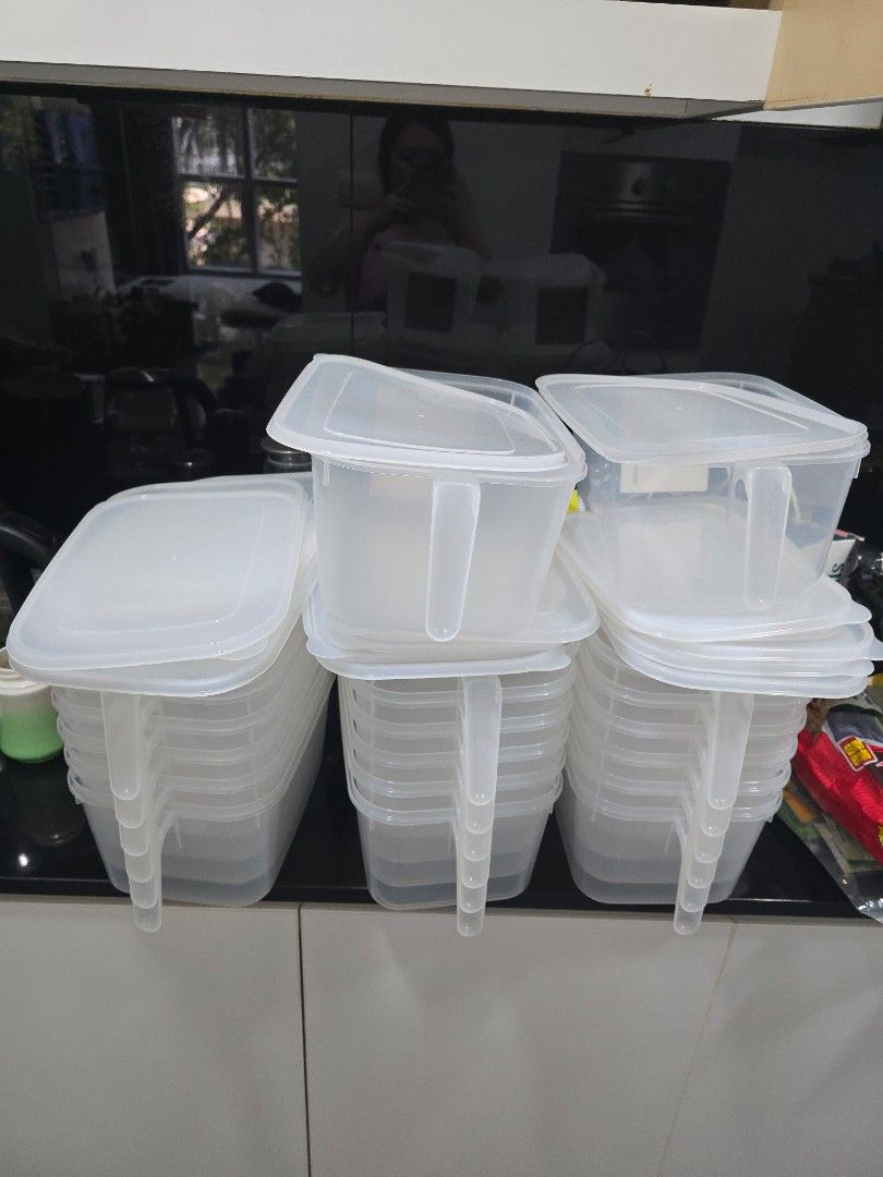 Clear Plastic Food Storage Containers with Lids