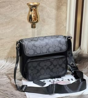 (Kategori: ) berada di . Dikirim oleh yd_collection08 (ID iklan 1382618246, Gambar 1). Deskripsi: .
