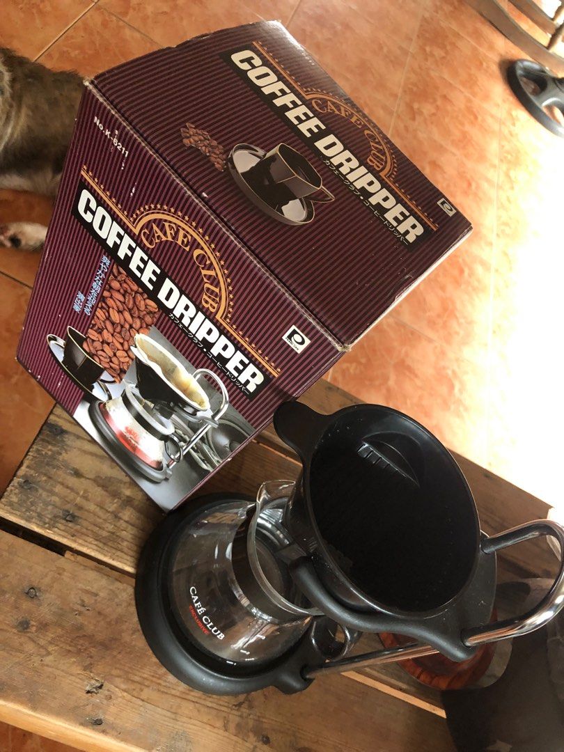Coffee dripper set (Category: Coffee Machines & Makers) located in San Fernando. Submitted by ahlcruz (Listing ID 1382513426, Image 1). Description: New coffee dripper set from Japan. Approximately 5cups coffee server capacity. .