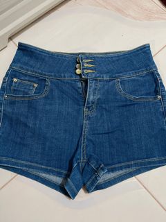 (Category: ) located in . Submitted by amcsantos_ (Listing ID 1382612901, Image 1). Description: .