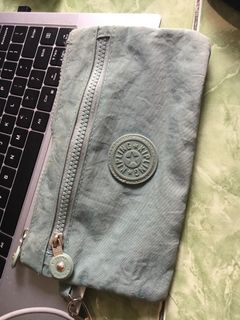 (Kategori: ) berada di . Dikirim oleh clarisha (ID iklan 1382527380, Gambar 1). Deskripsi: .