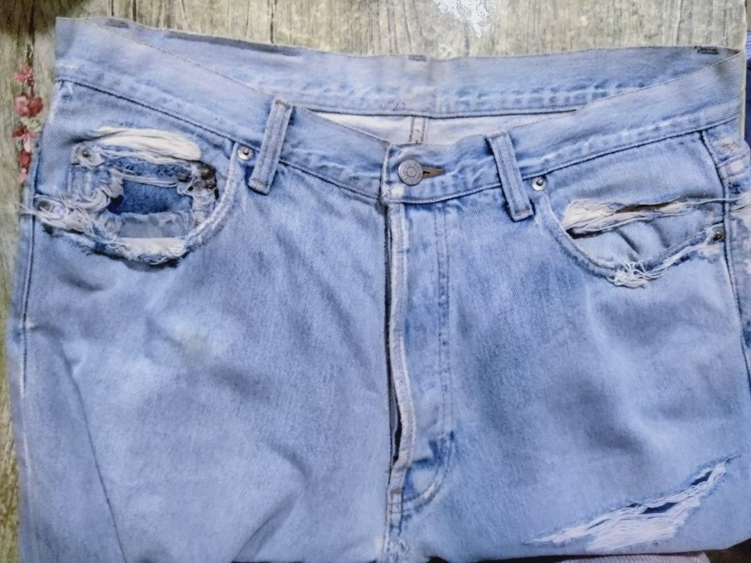 Double RL Vintage Jeans 34 (Category: Jeans) located in Naga. Submitted by pec3c (Listing ID 1382591229, Image 3). Description: Authentic Double RL Jeans Straight Cut Size 34 Made in USA.