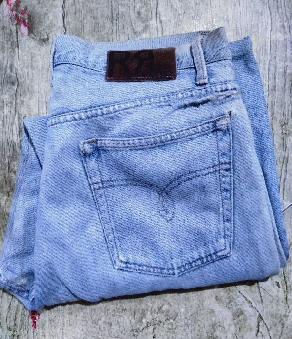 Double RL Vintage Jeans 34 (Category: Jeans) located in Naga. Submitted by pec3c (Listing ID 1382591229, Image 1). Description: Authentic Double RL Jeans Straight Cut Size 34 Made in USA.