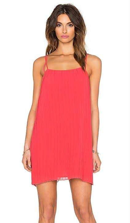 Excellent condition Bcbg pleated dress size small in white P1,200 (Category: Dresses) located in Muntinlupa City. Submitted by shophen (Listing ID 1382586655, Image 1). Description: .