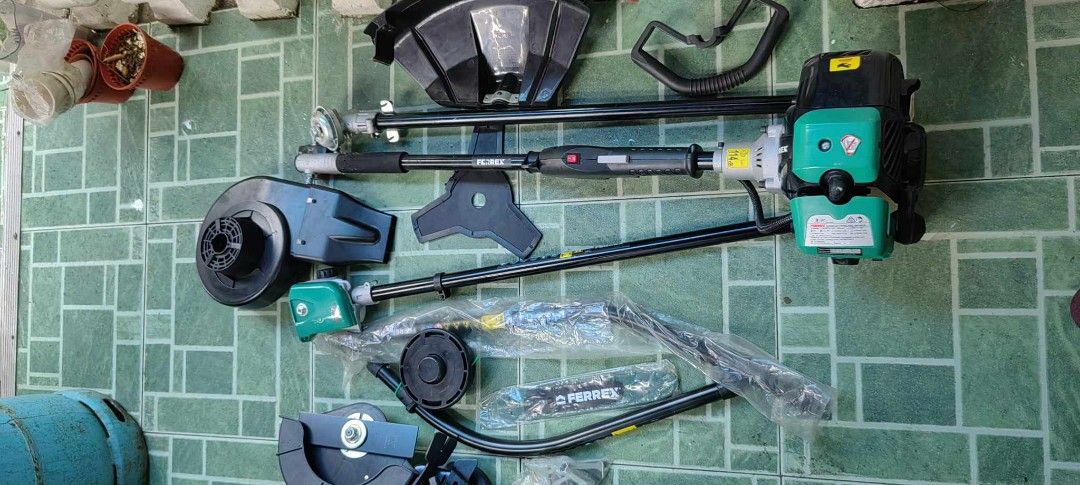 Ferrex Garden 6 in 1 Petrol tools (Category: Gardening Tools & Ornaments) located in Taytay. Submitted by mikz_1303 (Listing ID 1382608371, Image 1). Description: Ferrex Garden 6 in 1 Petrol tools Brandnew (open box) Grass Trimmer Brush Cutter Hedge Trimmer Pole Saw Edger attachment Blower attacment 2 stoke motor Complete 10k.