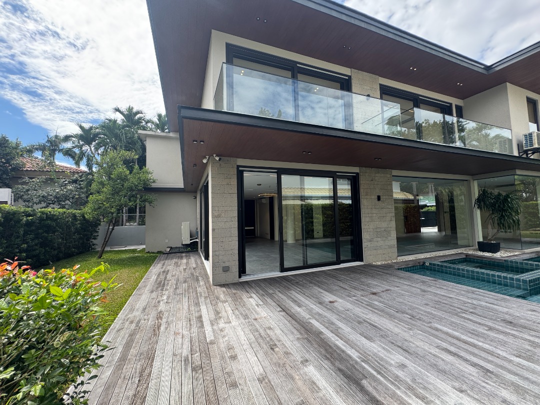 (Category: ) located in . Submitted by rickmanzano (Listing ID 1382562153, Image 1). Description: .