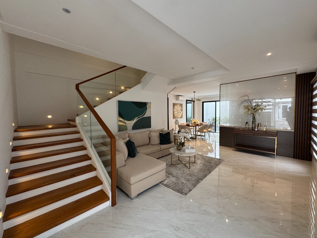 (Category: ) located in . Submitted by rickmanzano (Listing ID 1382575075, Image 1). Description: .