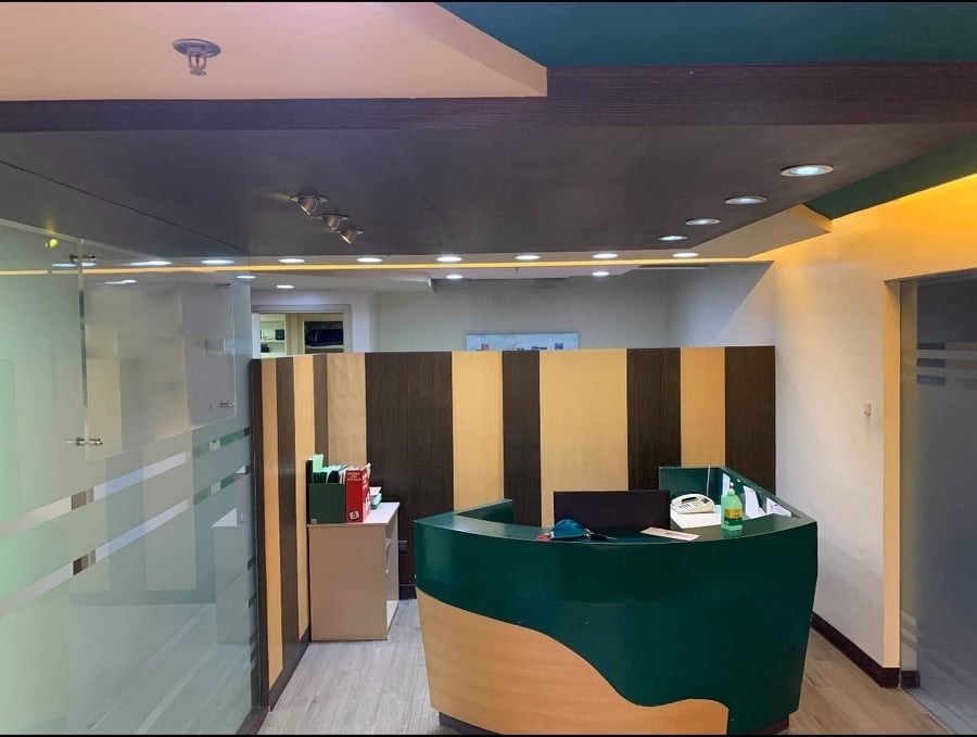 Fully Fitted Office Space in Fort Palm Spring, BGC (Category: Commercial) located in Manila. Submitted by call_09053601049 (Listing ID 1382637210, Image 2). Description: FOR SALE: Fully Fitted Office Space in Fort Palm Spring, BGC 📍 30th Street corner 1st Avenue, Fort Palm Spring, Bonifacio Global City, Taguig 📐 Floor Area: 202 sqm 🧭 Floor Level: 6th 🕒 24/7 Access – Suitable for BPO or Corporate Office Use Unit Features: ✔ Reception Area ✔ CE