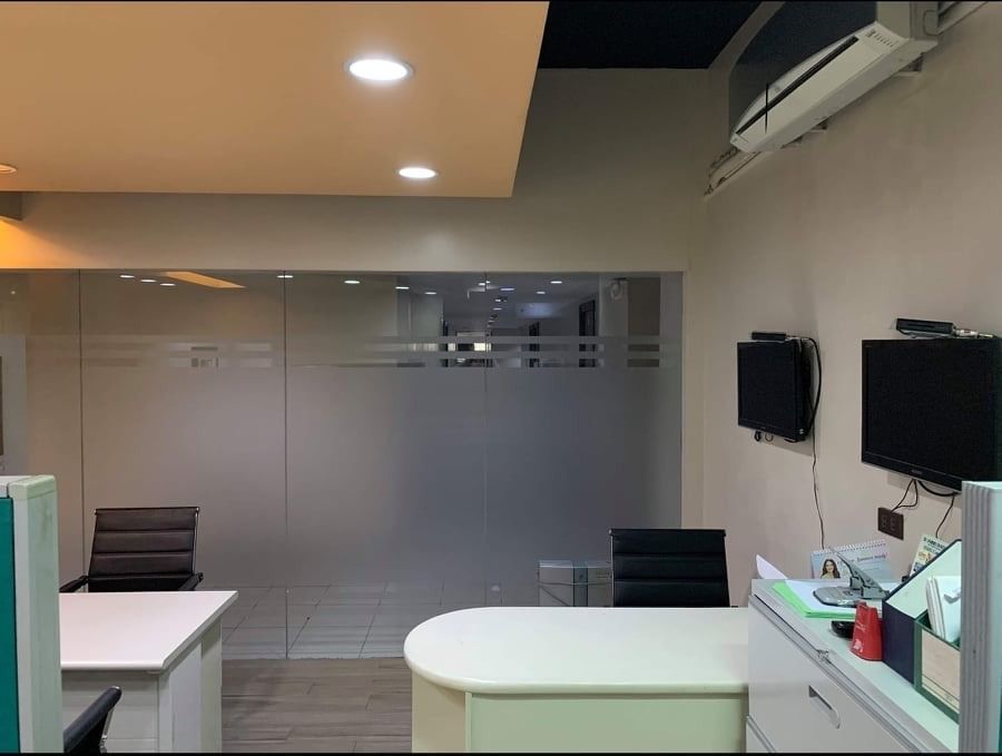 Fully Fitted Office Space in Fort Palm Spring, BGC (Category: Commercial) located in Manila. Submitted by call_09053601049 (Listing ID 1382637210, Image 3). Description: FOR SALE: Fully Fitted Office Space in Fort Palm Spring, BGC 📍 30th Street corner 1st Avenue, Fort Palm Spring, Bonifacio Global City, Taguig 📐 Floor Area: 202 sqm 🧭 Floor Level: 6th 🕒 24/7 Access – Suitable for BPO or Corporate Office Use Unit Features: ✔ Reception Area ✔ CE