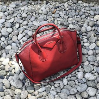 (Category: ) located in . Submitted by luxuryvintage (Listing ID 1382643214, Image 1). Description: .
