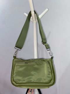 (Kategori: ) berada di . Dikirim oleh gisellefio08301 (ID iklan 1382652797, Gambar 1). Deskripsi: .