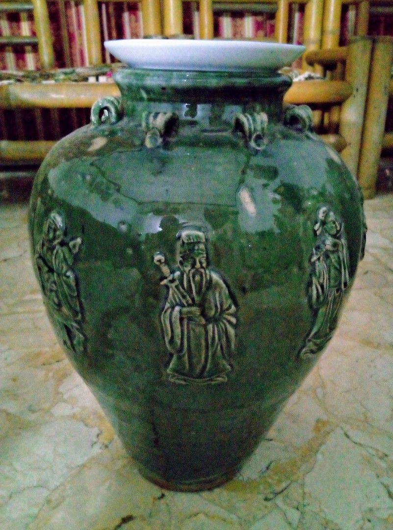 Guci Singkawang 8 dewa antik (Kategori: Pajangan Antik) berada di Jakarta Selatan. Dikirim oleh vestbest (ID iklan 1382599746, Gambar 1). Deskripsi: nett ambil di tempat.