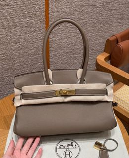 （分類：）位於 。 由 luxshopnnllux 提交（商品編號 1382640818，圖片 1）。簡介： 。