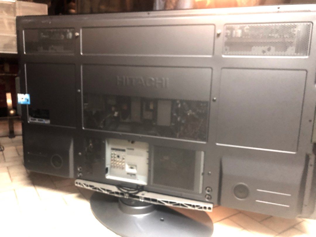 Hitachi Television (Neg.) (Category: TV) located in Manila. Submitted by gayetteurr68848 (Listing ID 1382567532, Image 1). Description: Height: 37 inches Width: 60 inches Depth :5.5 inches Still working RFS: Decluttering Can be picked up at Better Living Paranaque or arrange delivery via Lalamove truck (Shouldered by Buyer) Accepting Cash (Pick Up Only), GCash, Maya, or BPI Bank Transfer.