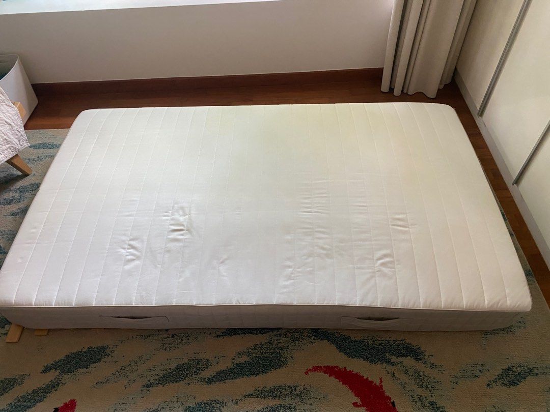 IKEA Mattress65074417727107111