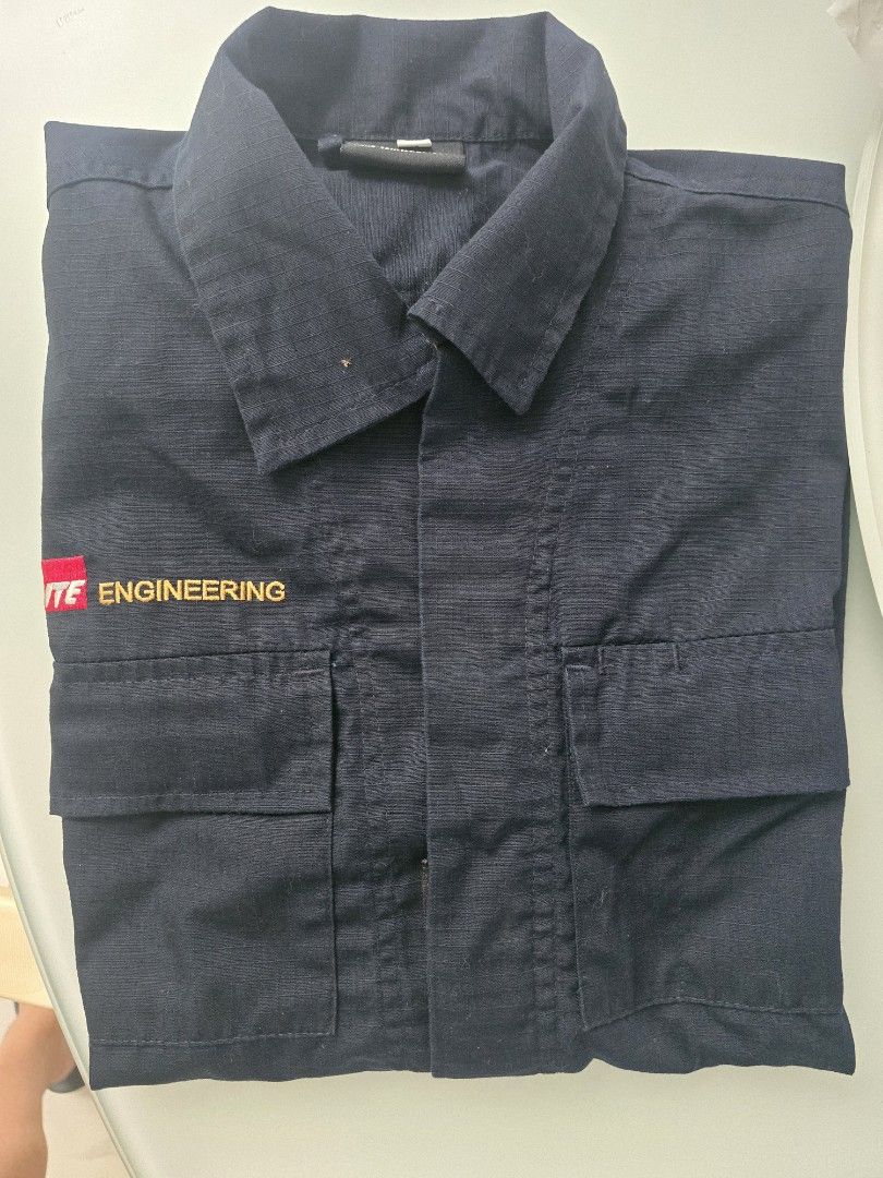 ITE engineering jacket (Category: Coats, Jackets and Outerwear) located in Singapore. Submitted by bmlilies (Listing ID 1382608389, Image 1). Description: Brand new washed short sleeves Extra jacket Size 2XL Prefer to mail with postage $2.70.