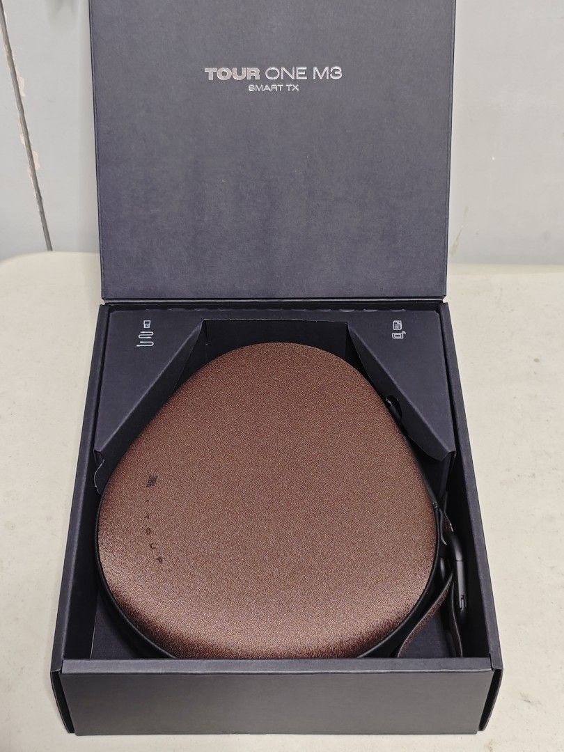 JBL Tour One M3 w/ reciever (Category: Headphones & Headsets) located in San Juan City. Submitted by zashichua (Listing ID 1382621011, Image 3). Description: authentic JBL product. brand new.