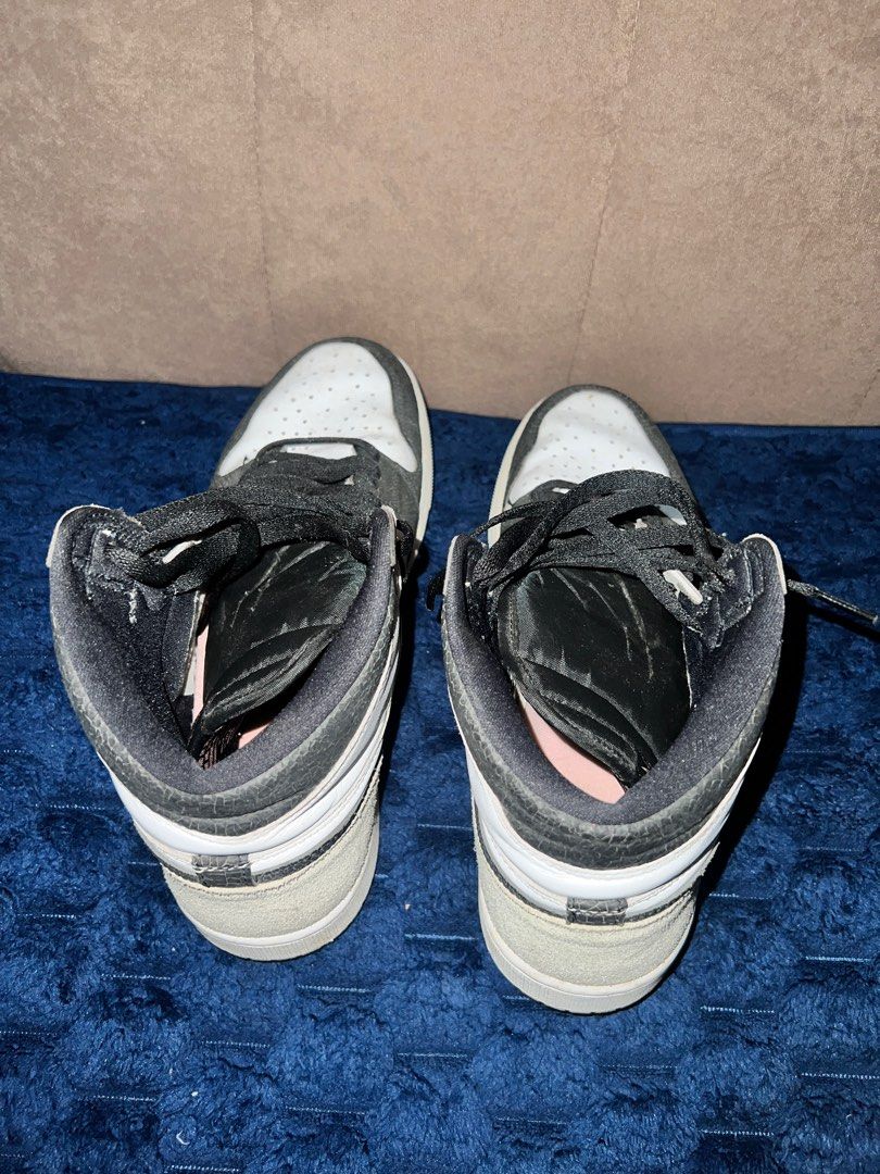 Jordan 1 Retro High OG Coral Bleached (Category: Casual Shoes) located in Manila. Submitted by squishym3 (Listing ID 1382541540, Image 2). Description: 👟 Guaranteed Authentic ✔️ Men’s Size 12 ✔️ No inclusions (can add replacement box upon request) 🔸 Minimal creasing – can look great once cleaned 💯 Good condition overall & perfect for daily wear 📦 Ships Everyday via J&T 🚗 LALAMOVE / GRAB available 💳 GCash / Bank Transfer Accepted 🛒 MINE NOW