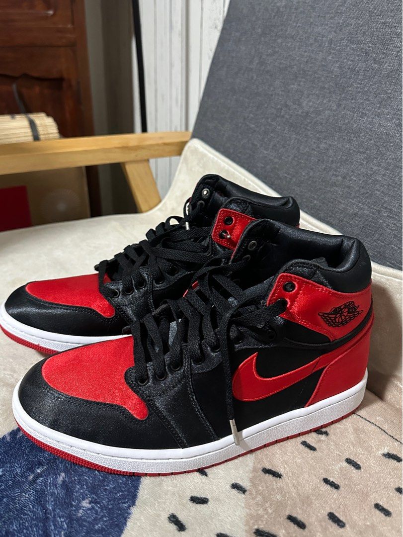 Jordan 1 Retro High OG Satin (Category: Sneakers) located in Quezon City. Submitted by jayzz1 (Listing ID 1382681918, Image 1). Description: - No box - Never used - Bought in Thailand 📍Quezon City.