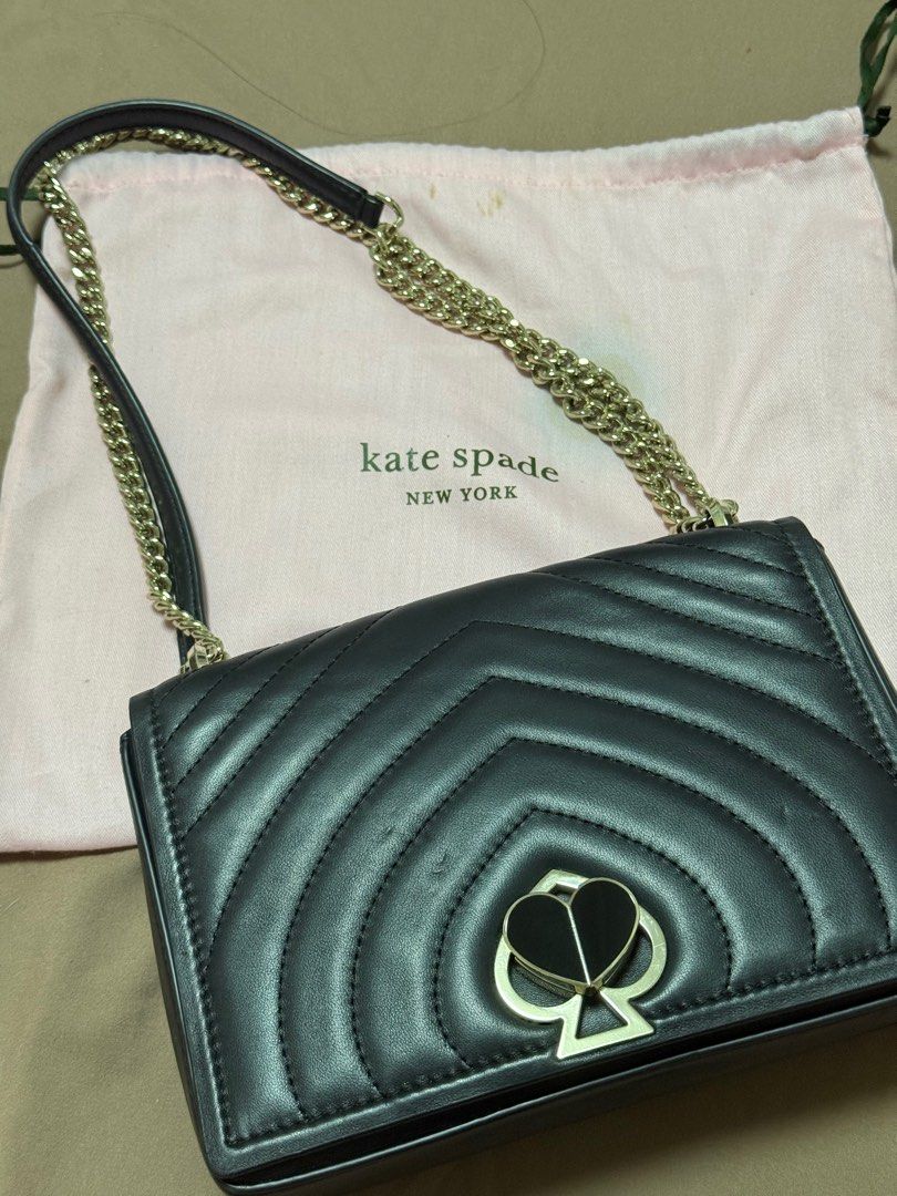 Kate spade twist lock chain bag (Category: Luxury Bags & Wallets) located in Quezon City. Submitted by beabeys (Listing ID 1382664942, Image 2). Description: .