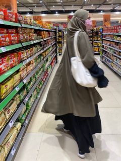 (Kategori: ) berada di . Dikirim oleh lowkeycat (ID iklan 1382613320, Gambar 1). Deskripsi: .