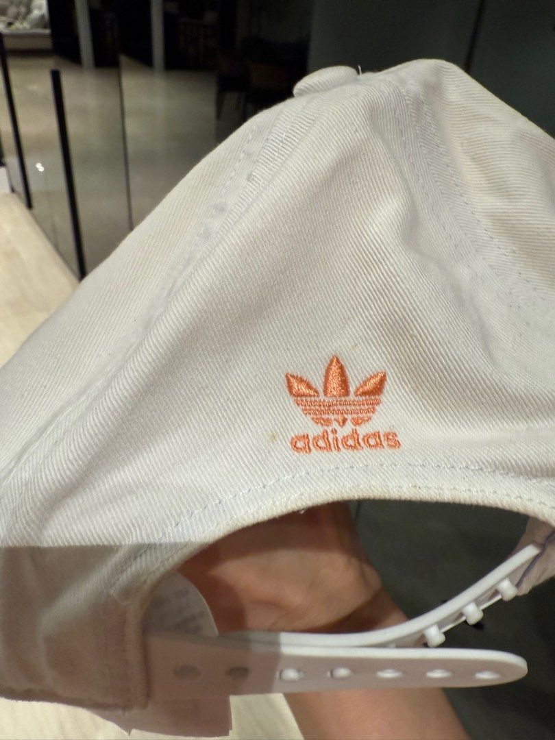 Kids cap adidas (Category: Babies & Kids Fashion) located in Kuala Lumpur. Submitted by minimalistinthemakin (Listing ID 1382642277, Image 3). Description: Unisex.