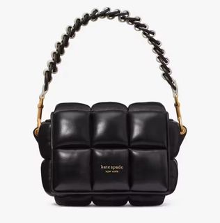 (Category: ) located in . Submitted by classy.closet (Listing ID 1382638071, Image 1). Description: .