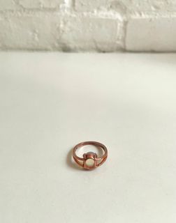 （分類：）位於 。 由 hal90000 提交（商品編號 1382592272，圖片 1）。簡介： 。