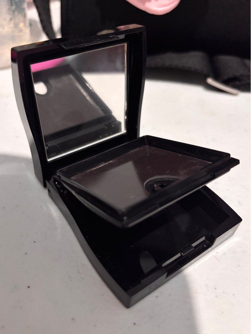 Mary Kay Compact Powder Container (Category: Makeup) located in Manila. Submitted by nigel_ky (Listing ID 1382611865, Image 2). Description: - From USA - Loc : MNL - Lalamove only - Negotiable.