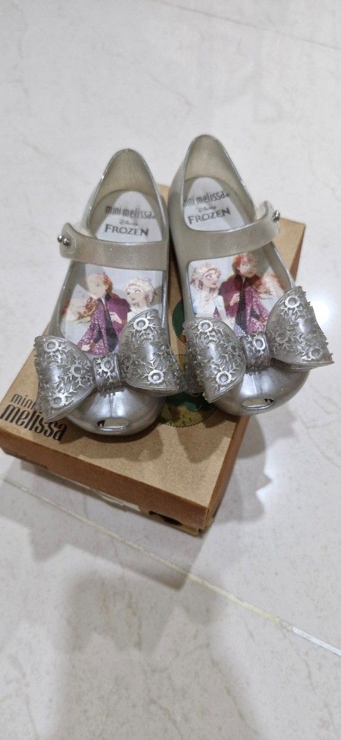 Mini Melissa size US11 (Category: Babies & Kids Fashion) located in Kuala Lumpur. Submitted by peihwa7 (Listing ID 1382528511, Image 1). Description: In good condition..