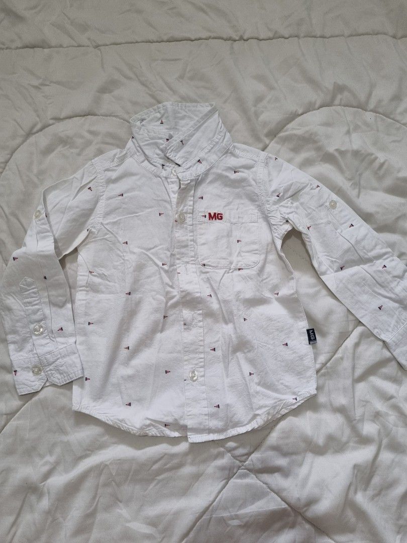 Moose Gear White Longsleeve Polo (Category: Babies & Kids Fashion) located in Quezon City. Submitted by TaraSelling (Listing ID 1382550389, Image 1). Description: Size on tag: medium fits: up to 2yo.