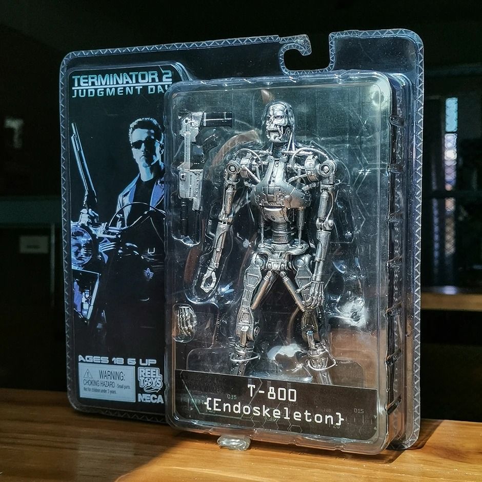NECA The Terminator T-1000 Galleria Mall Collectible Action Figure ...