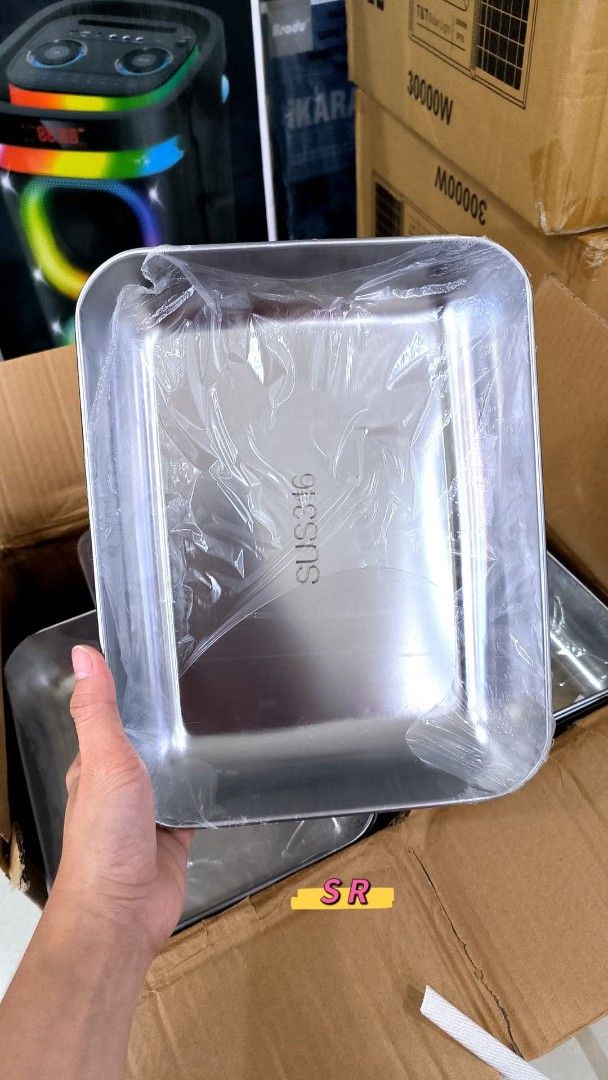 new arrival Stainless Lunch Box. 2 PCs 250 CodeSR (Category: Food Organization & Storage) located in Manila. Submitted by iliasjen3082126 (Listing ID 1382649808, Image 3). Description: .