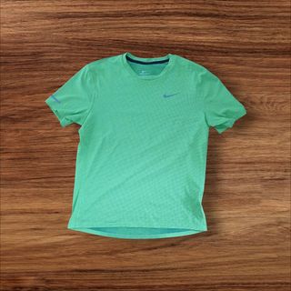 (Category: ) located in . Submitted by allurezz (Listing ID 1382527164, Image 1). Description: .