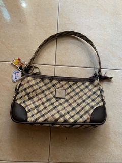 (Kategori: ) berada di . Dikirim oleh curatedl0ved (ID iklan 1382589757, Gambar 1). Deskripsi: .