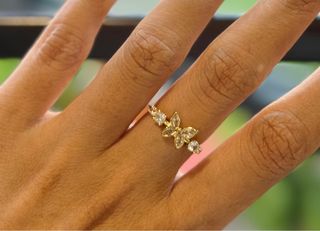 (Category: ) located in . Submitted by jewelryave_sg (Listing ID 1382647961, Image 1). Description: .
