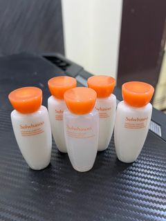 (Kategori: ) berada di . Dikirim oleh jawsclothesandmore.id (ID iklan 1382555592, Gambar 1). Deskripsi: .