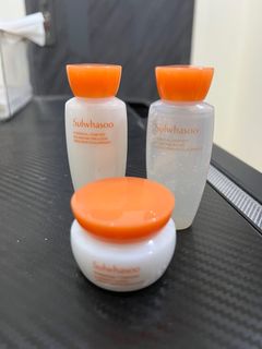 (Kategori: ) berada di . Dikirim oleh jawsclothesandmore.id (ID iklan 1382556994, Gambar 1). Deskripsi: .