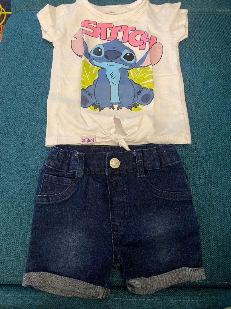 Outfit Baby Girl 12-18 Bulan | Tiptop | Murah (Category: Babies & Kids Fashion) located in Raub. Submitted by asyikinmohdnoor (Listing ID 1382554973, Image 1). Description: set Baby girl sesuai untuk 12-18 bulan pakai sekali je condition tiptop.