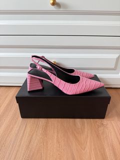 (Category: ) located in . Submitted by loverandmuse (Listing ID 1382589440, Image 1). Description: .