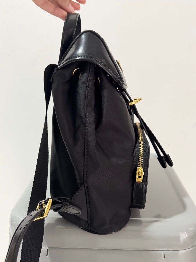 Prada Backpack Mini (Category: Bags & Wallets) located in Jenjarom. Submitted by minnnnaa (Listing ID 1382676039, Image 2). Description: Wardrobe clearance ☺️👋 Bundle / used item Status originality unkown Free postage.